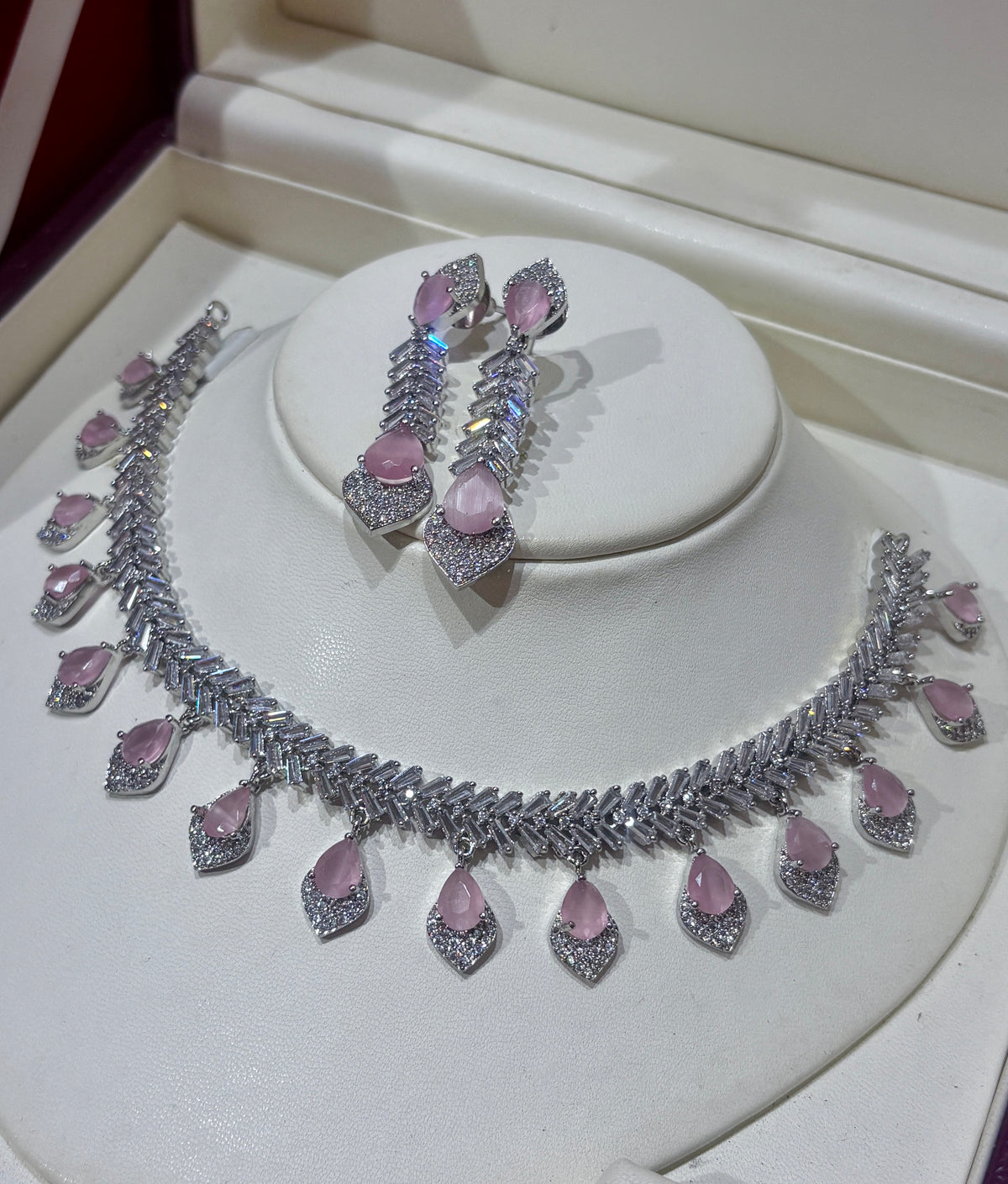 Premium quality Diamonds platinum plated Necklace sets