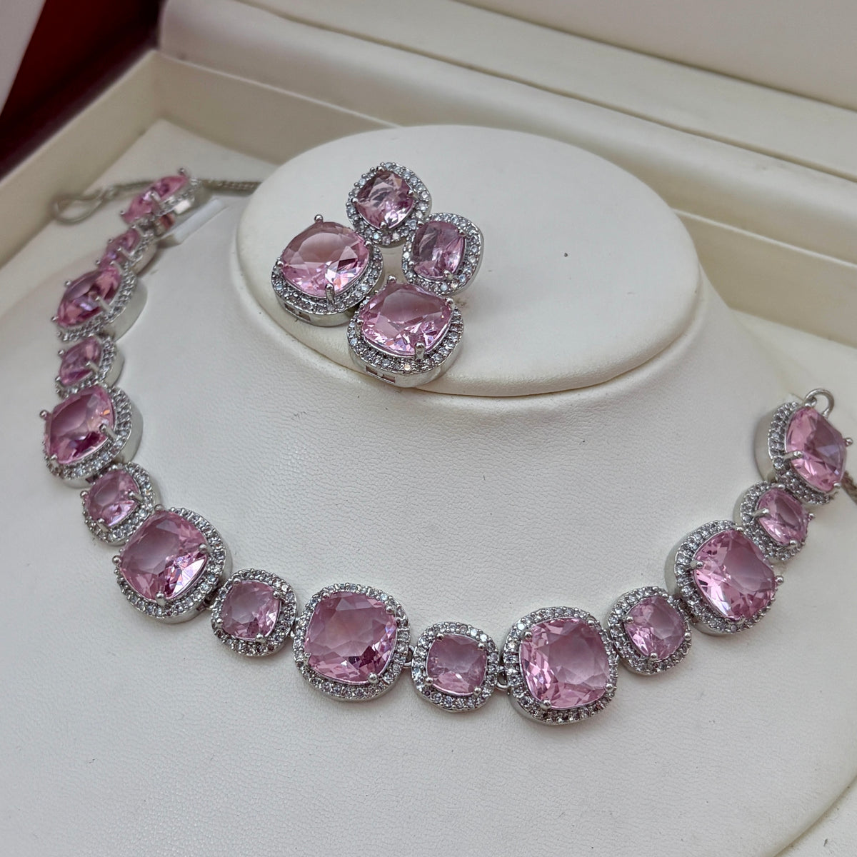 Gemstone Platinum plated Necklaces – A Stunning Statement of Elegance