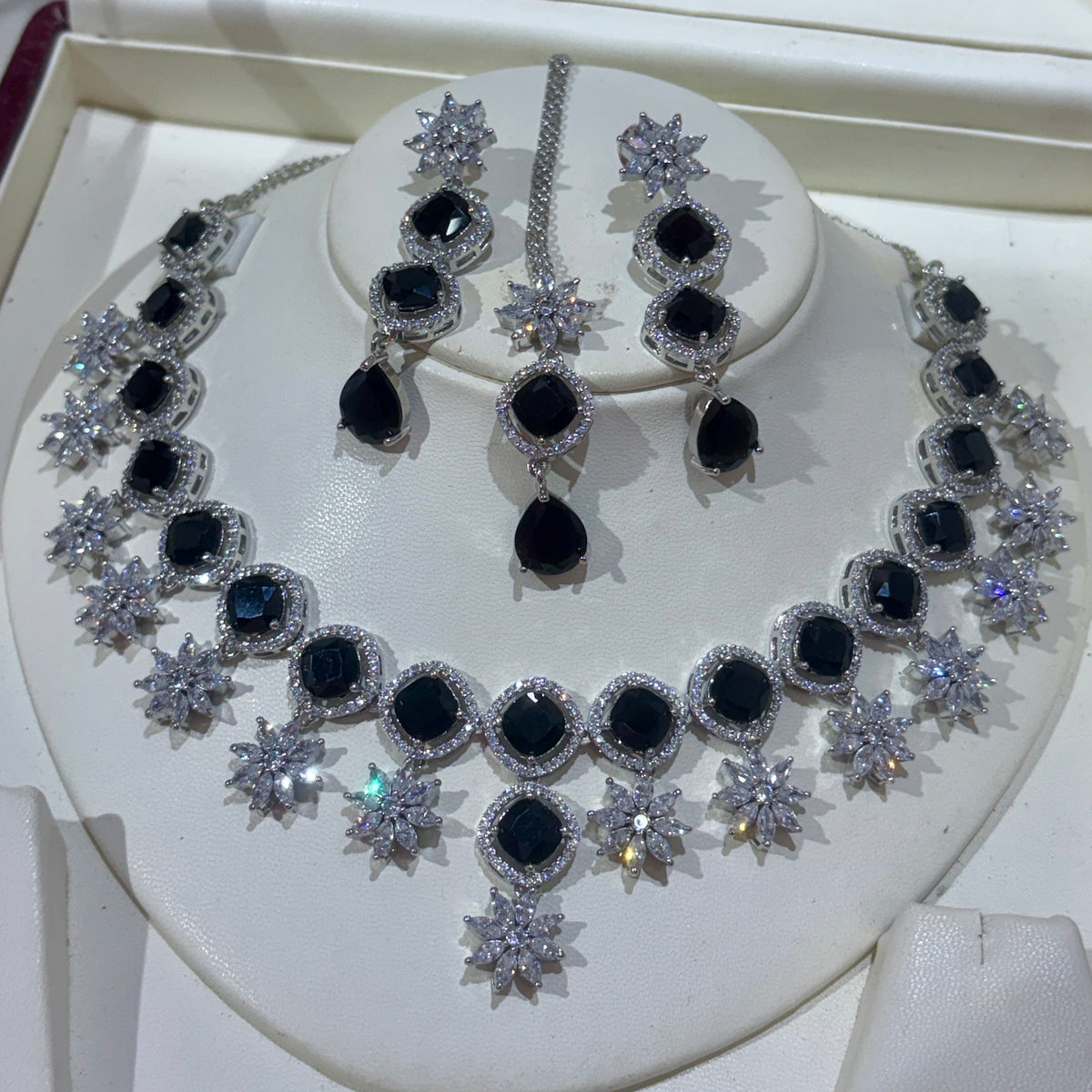 Premium quality Diamonds white rhodium plated starring Necklace sets with Maangtikka