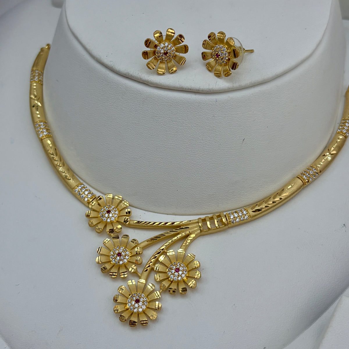 Real Gold Dubai jewellery Inspired 1 Gram Gold Plated HASLI set with Studs