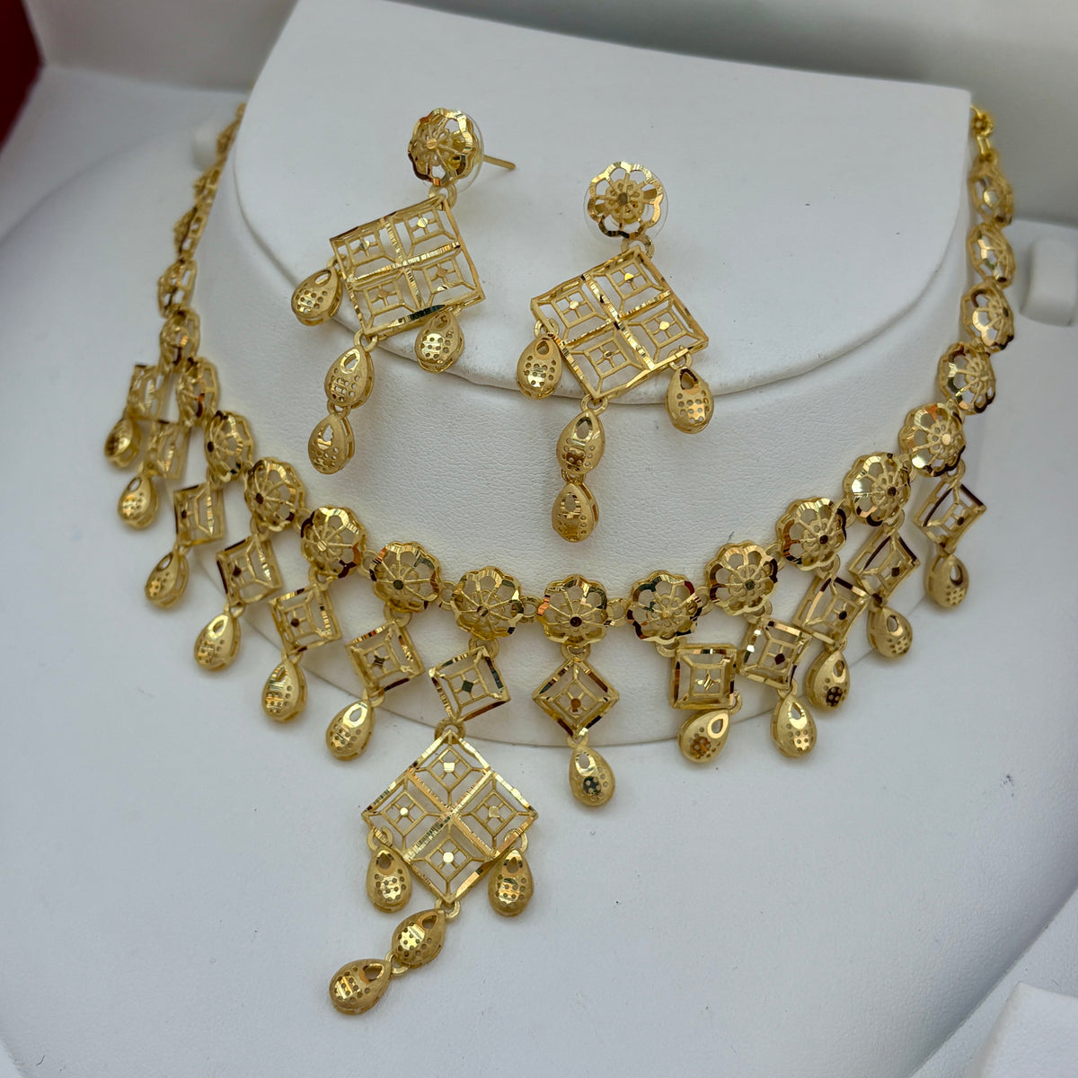 Real Gold Dubai jewellery Inspired 1 Gram Gold Plated flexible Necklace set