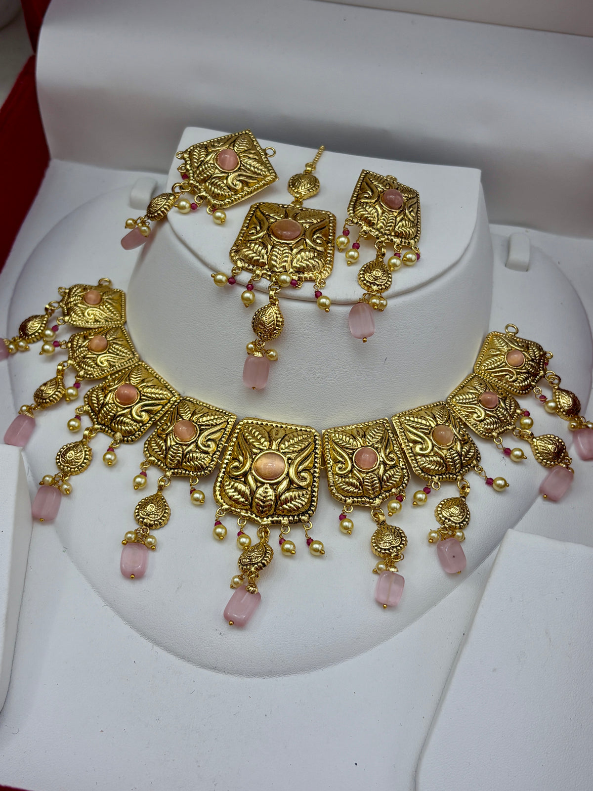 1 Gram Gold Plated flexible lightweight Antique polished Necklace Set with Mangtikka