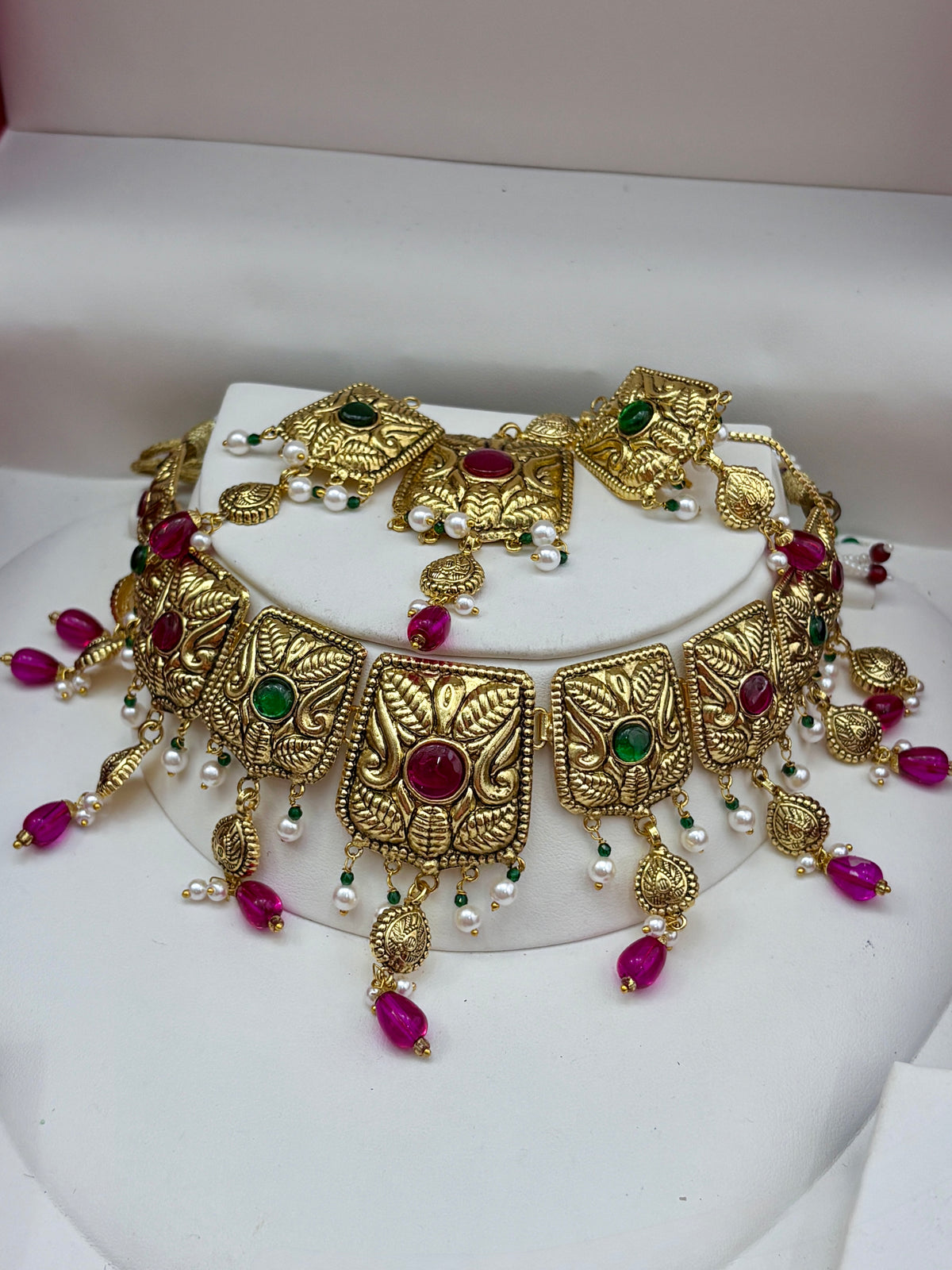 1 Gram Gold Plated flexible lightweight Antique polished Necklace Set with Mangtikka