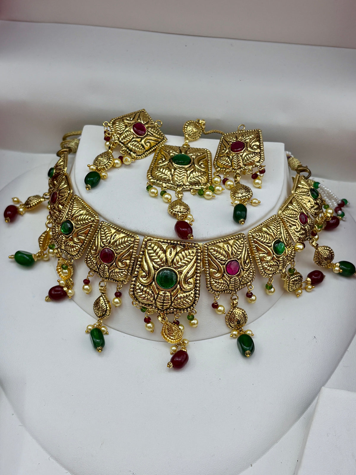 1 Gram Gold Plated flexible lightweight Antique polished Necklace Set with Mangtikka