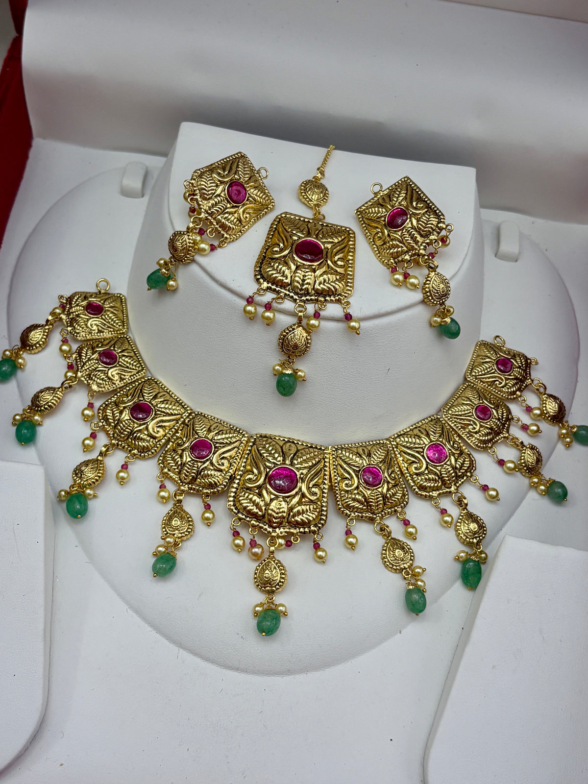 1 Gram Gold Plated flexible lightweight Antique polished Necklace Set with Mangtikka