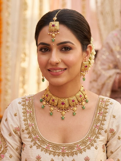 1 Gram Gold Plated flexible lightweight Antique polished Necklace Set with Mangtikka
