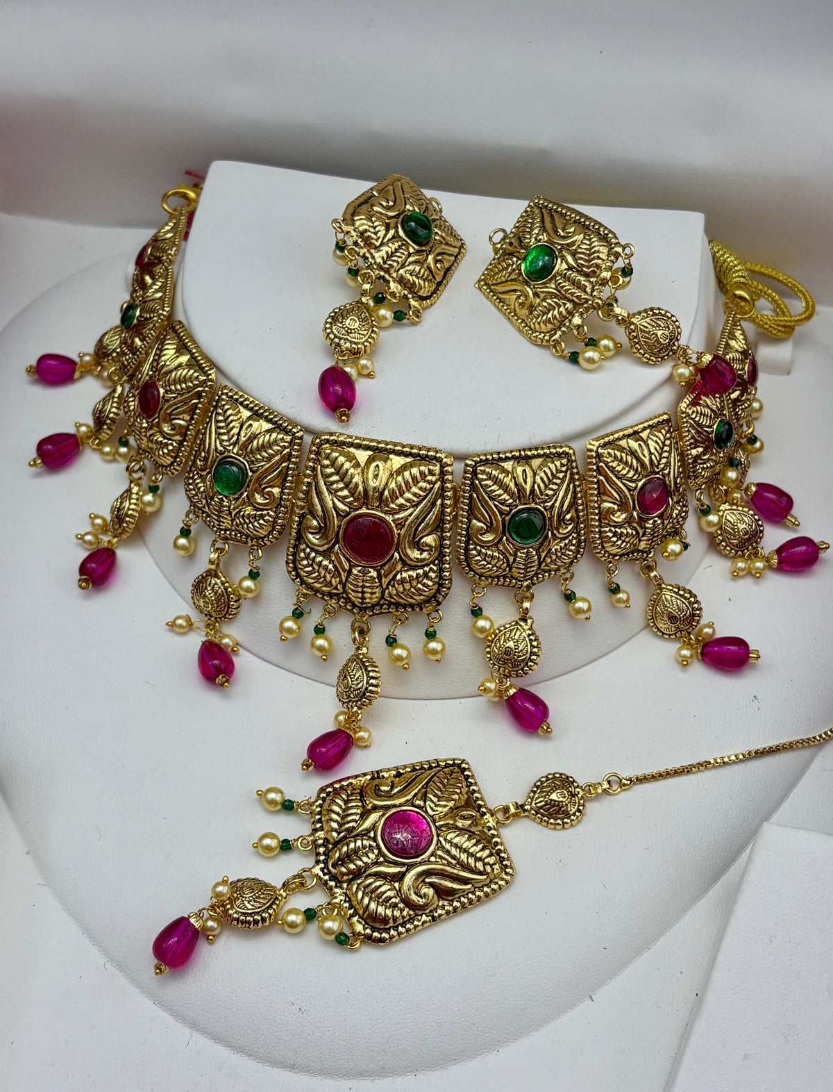 1 Gram Gold Plated flexible lightweight Antique polished Necklace Set with Mangtikka