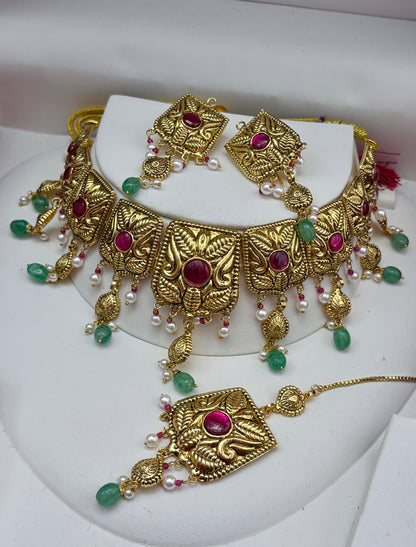 1 Gram Gold Plated flexible lightweight Antique polished Necklace Set with Mangtikka