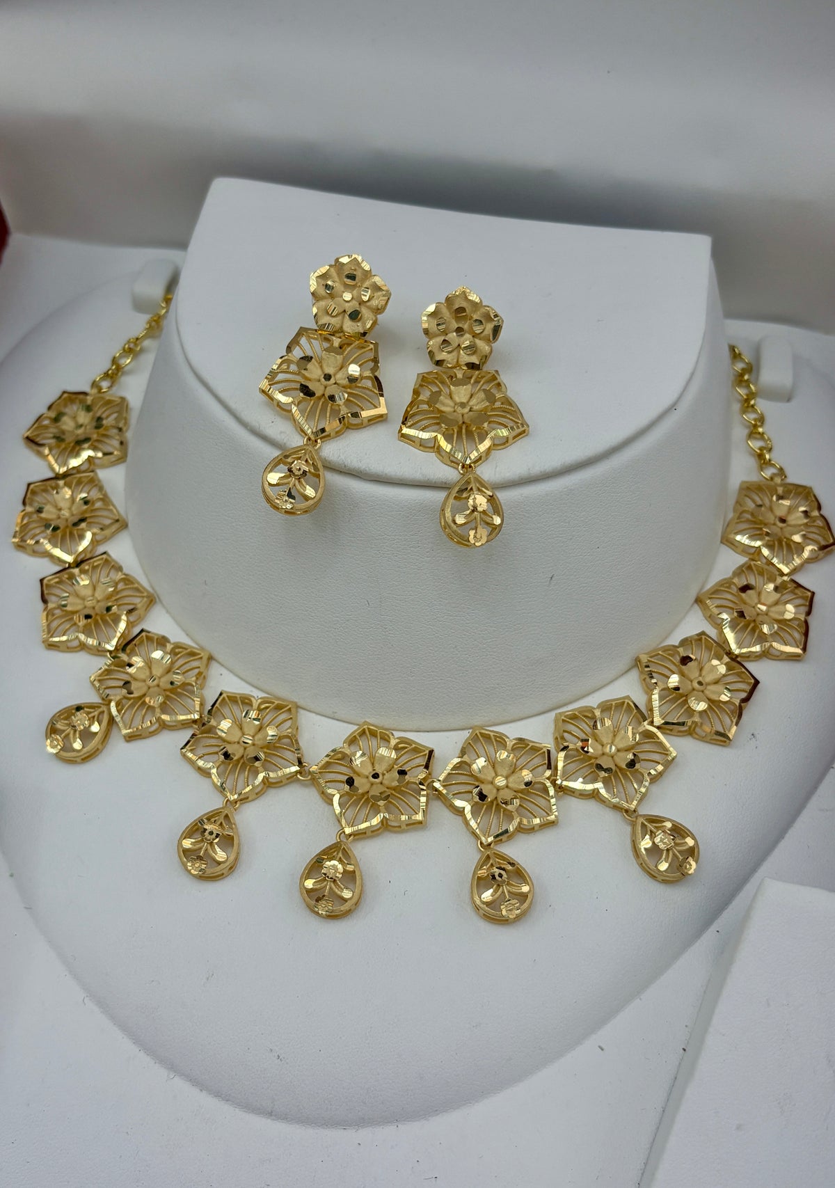Real Gold Dubai jewellery Inspired 1 Gram Gold Plated flexible Necklace set