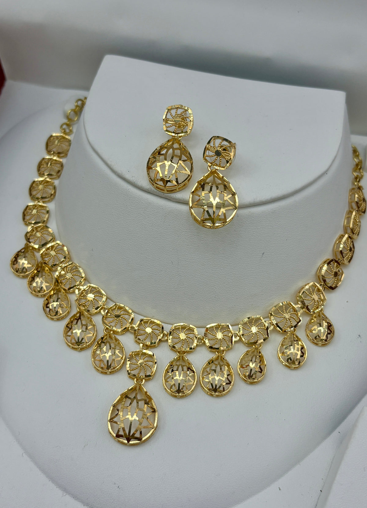 Real Gold Dubai jewellery Inspired 1 Gram Gold Plated flexible Necklace set