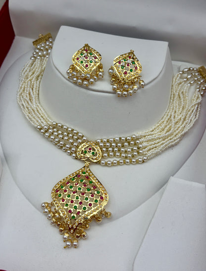 AMREEN — an exquisite Jadau pendant Style chic set