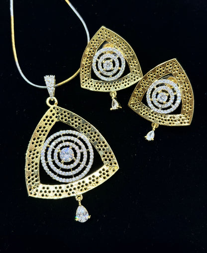 Sonia- Diamond Pendant Set with Chain