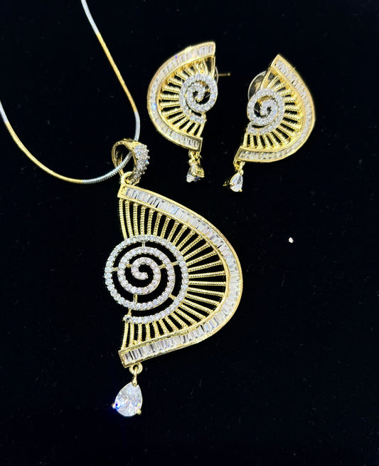 Sonali- Diamond Pendant Set with Chain