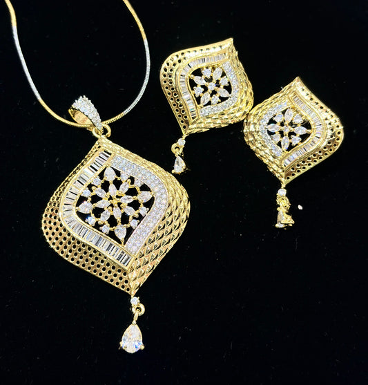 Anjali- Diamond Pendant Set with Chain
