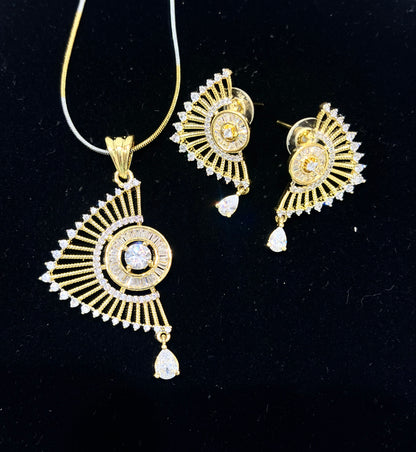 Sonam- Diamond Pendant Set with Chain