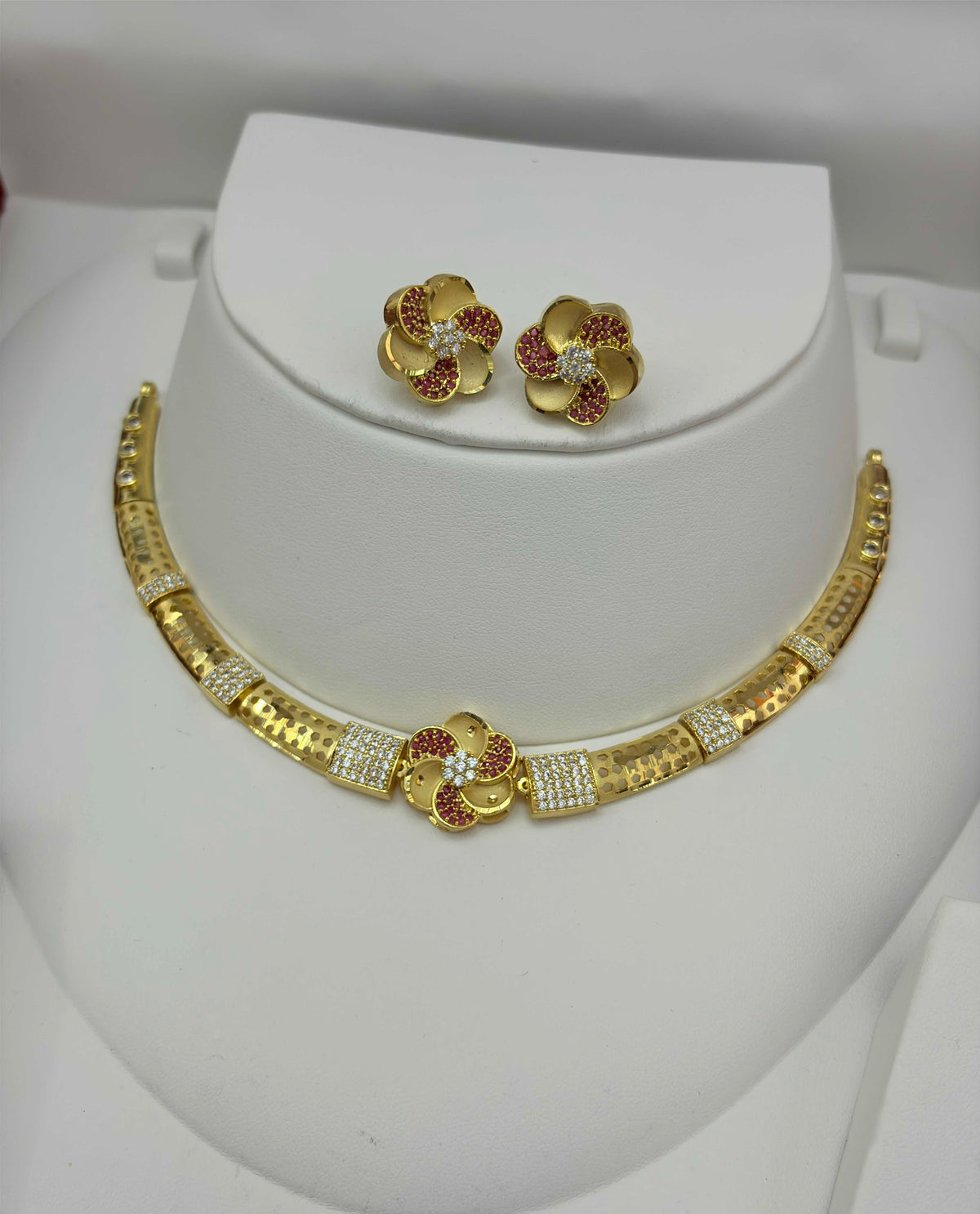 1 gram gold plated Hasli styled Necklace set with Studs