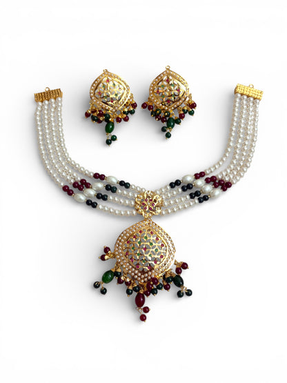 Zarina — an exquisite Jadau pendant choker set