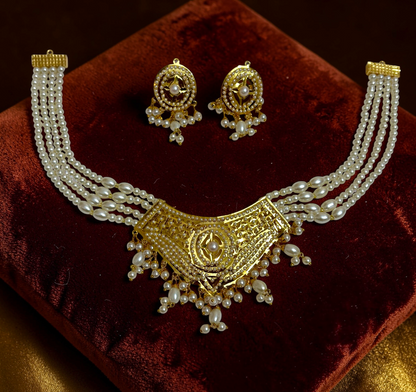 Stunning Jadau choker set