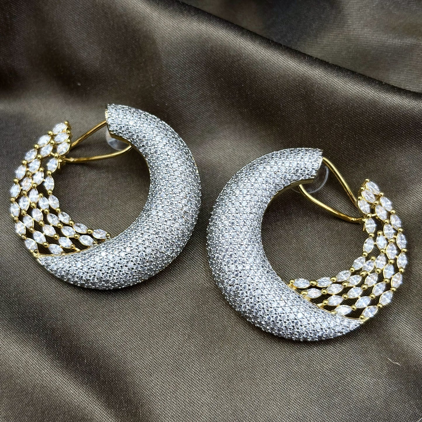 Statement 18k polished stud earrings