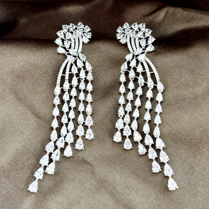 Majestic Solitaire Cascades Tassels