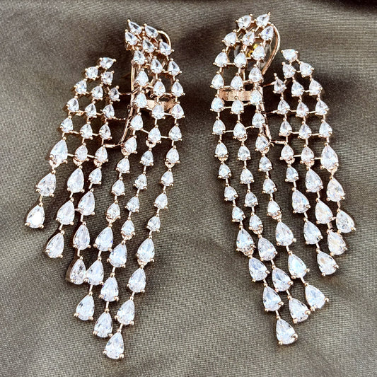 Majestic Solitaire Duel Cascade Tassels