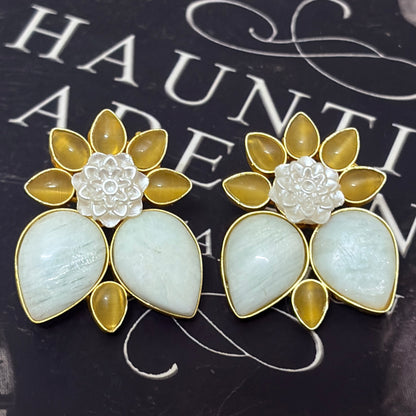 Natural stone Petal studs