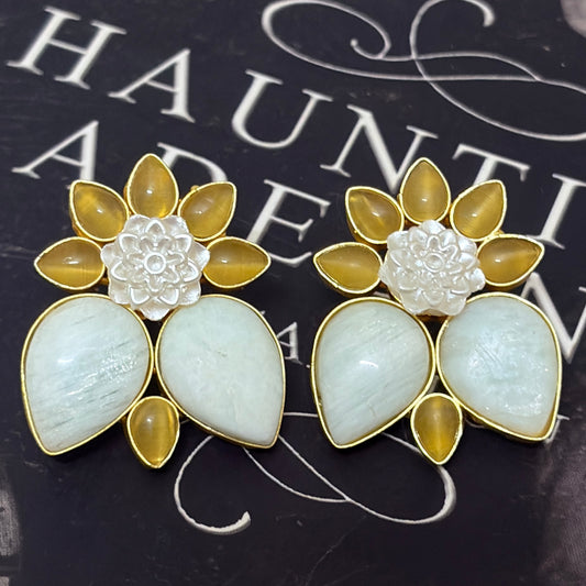 Natural stone Petal studs