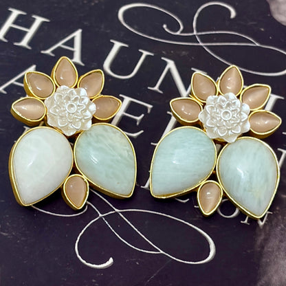 Natural stone Petal studs