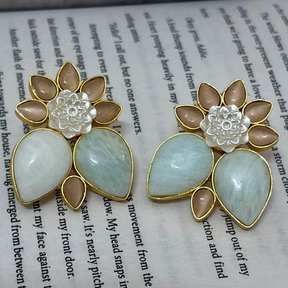 Natural stone Petal studs
