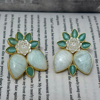 Natural stone Petal studs