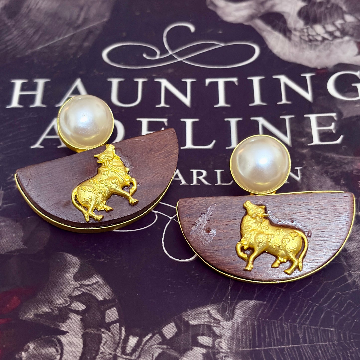 Mayura Pearl Wood Studs
