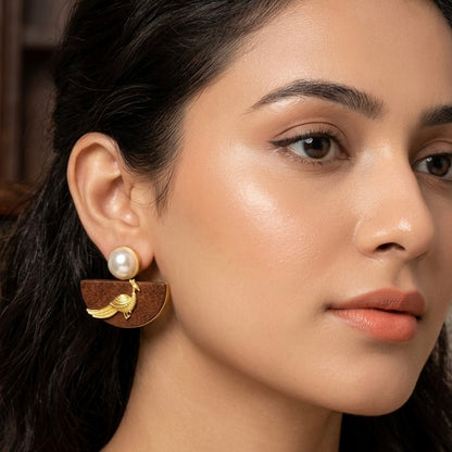 Mayura Pearl Wood Studs