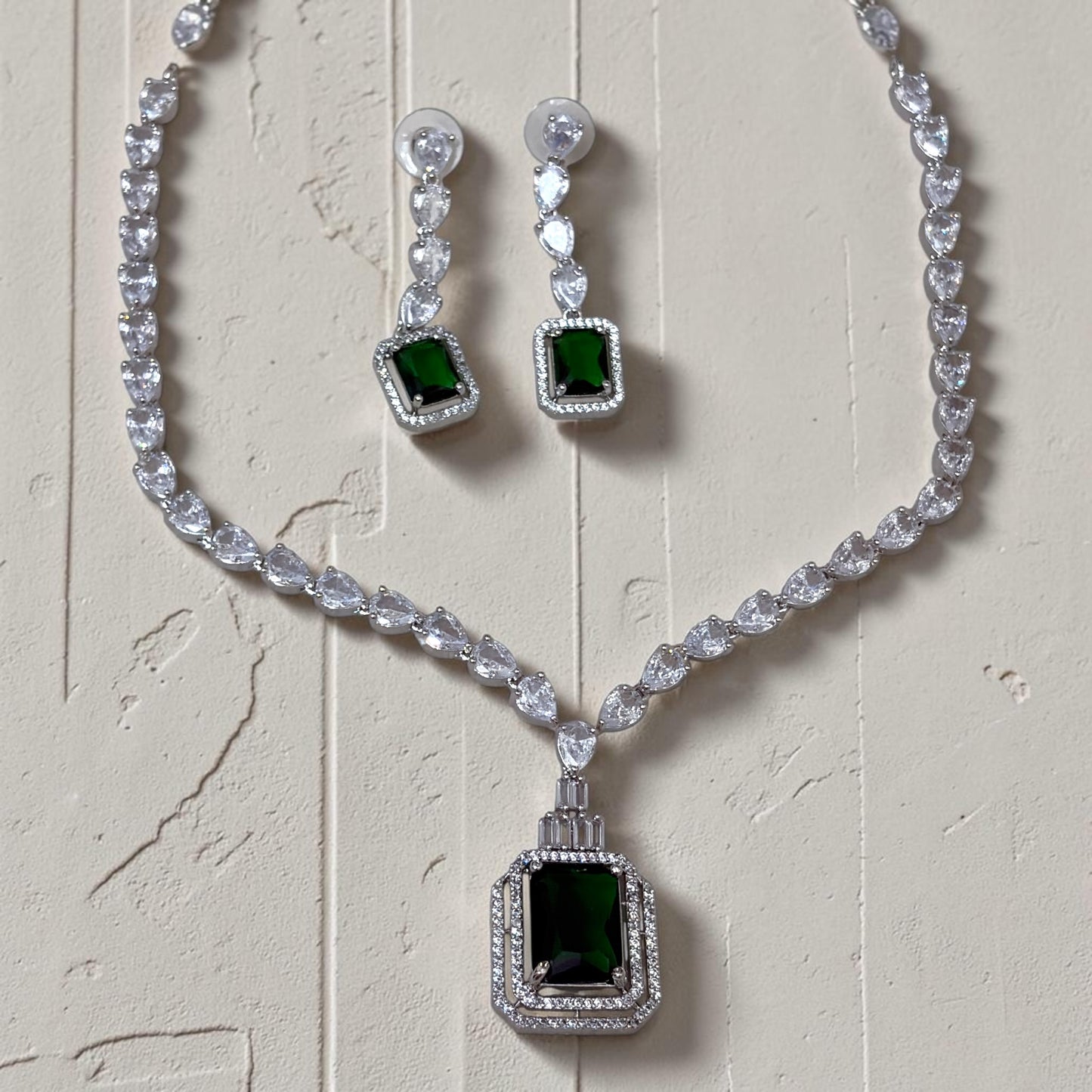 Iconic Necklace Sets