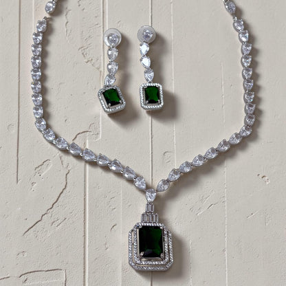 Iconic Necklace Sets