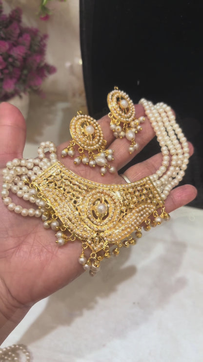 Stunning Jadau choker set